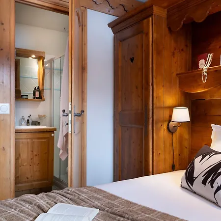 Pierre & Premium Les Fermes De Aparthotel 4*