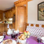 Aparthotel Résidence Pierre&vacances Premium Les Fermes De 3*