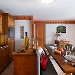 Résidence Pierre&vacances Premium Les Fermes De Aparthotel Méribel