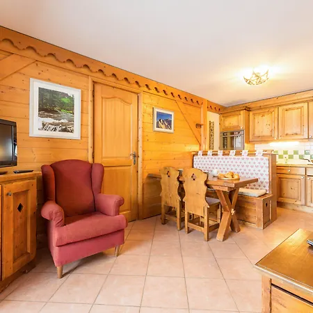 Pierre & Premium Les Fermes De 3* Méribel