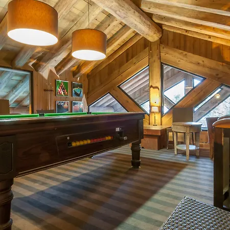 Pierre & Premium Les Fermes De Lägenhetshotell 3*