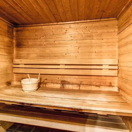 Pierre & Premium Les Fermes De Lägenhetshotell 3*