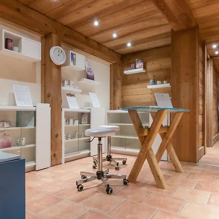 Hotel apartamentowy Pierre & Premium Les Fermes De